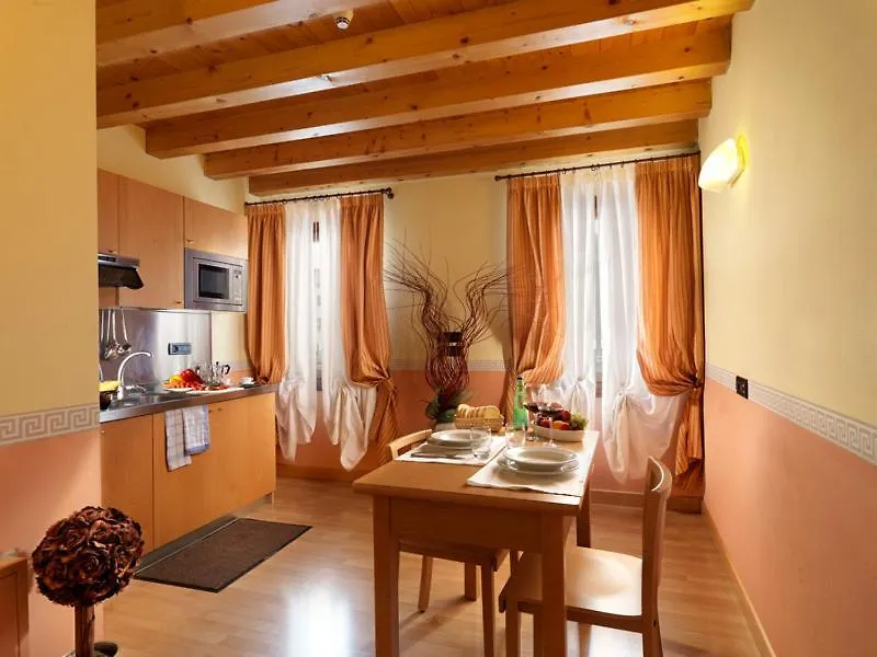 Hotel & Residence Roma كامبوسامبيرو